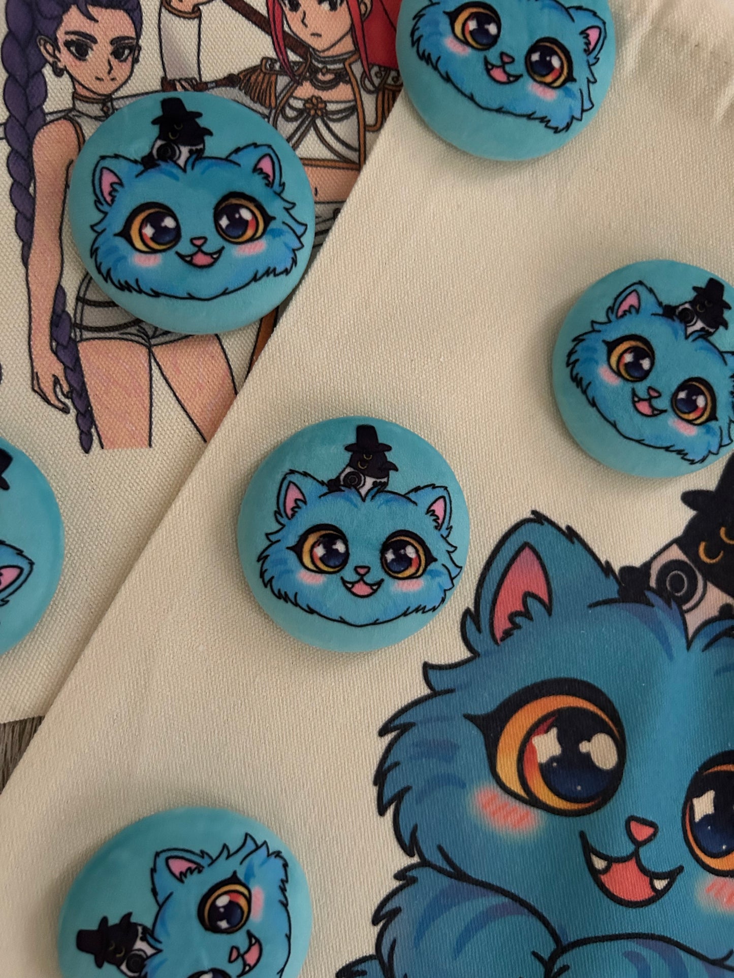 Tiger and Magpie Fluffy Pin