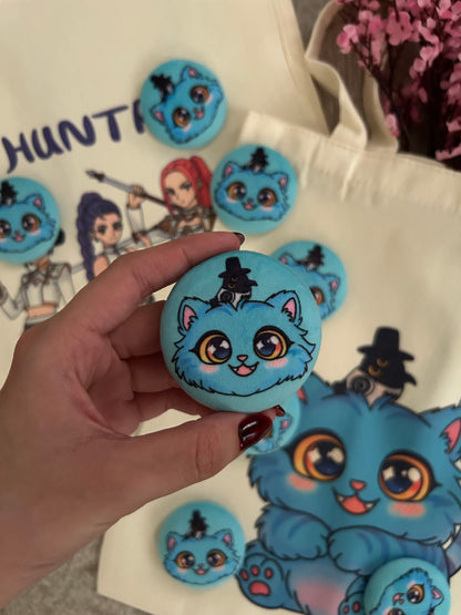 Tiger and Magpie Fluffy Pin